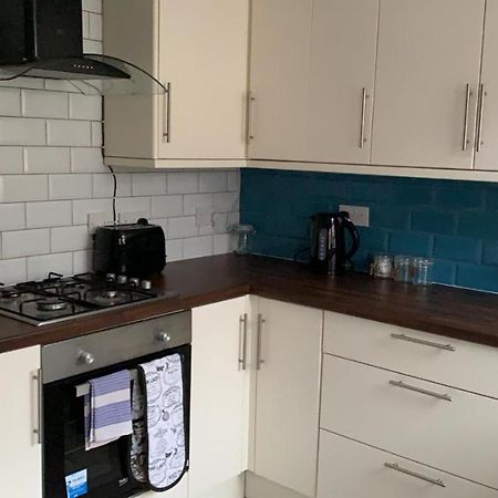 Anfield House 2 Bedroom 2 Mins From Anfield Stadium Sleeps 7 Ліверпуль Екстер'єр фото