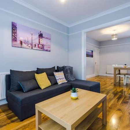 Anfield House 2 Bedroom 2 Mins From Anfield Stadium Sleeps 7 Ліверпуль Екстер'єр фото