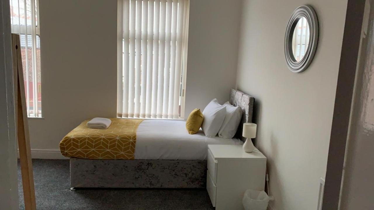 Anfield House 2 Bedroom 2 Mins From Anfield Stadium Sleeps 7 Ліверпуль Екстер'єр фото