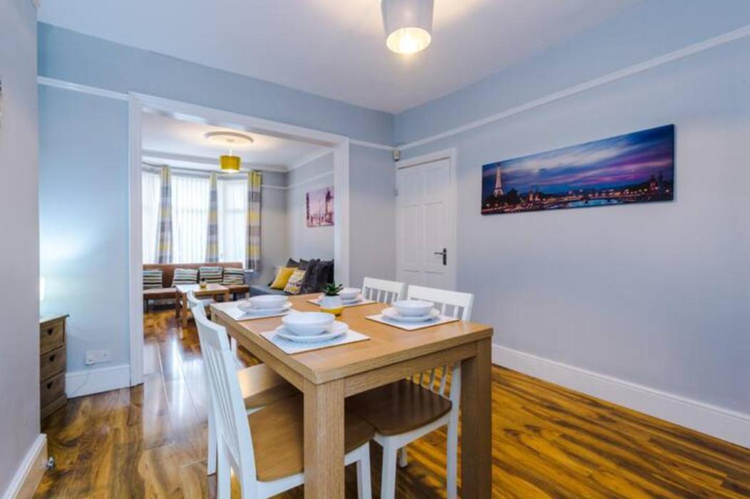 Anfield House 2 Bedroom 2 Mins From Anfield Stadium Sleeps 7 Ліверпуль Екстер'єр фото